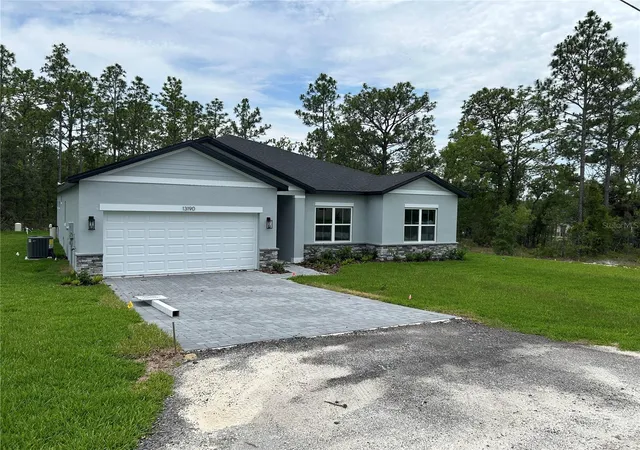 Photo 3 of Single family home for sale at 13190 English Fir Ct, Weeki Wachee, FL 34614 | MLS# P4937474 | Listing updated on 2026-08-30