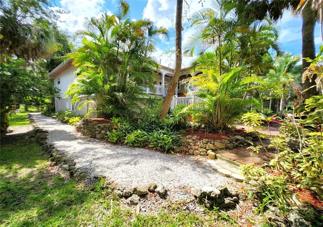 66th image of 102 17th St Ne, Bradenton, FL 34208 | MLS# TB8462604