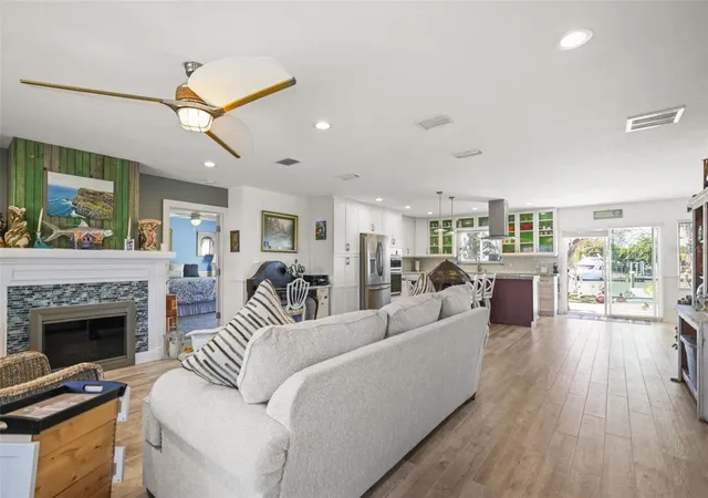 3rd image of 600 Normandy Rd, Madeira Beach, FL 33708 | MLS# TB8462616