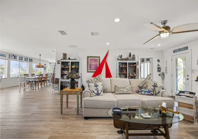 5th image of 600 Normandy Rd, Madeira Beach, FL 33708 | MLS# TB8462616