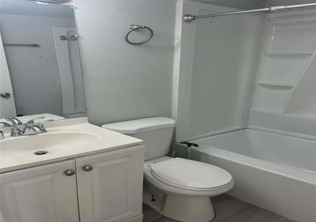 5th image of 1106 50Th Avenue Dr W, Bradenton, FL 34207 | MLS# A4677528