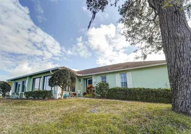 2nd image of 8360 High Point Cir #3, Port Richey, FL 34668 | MLS# W7881922
