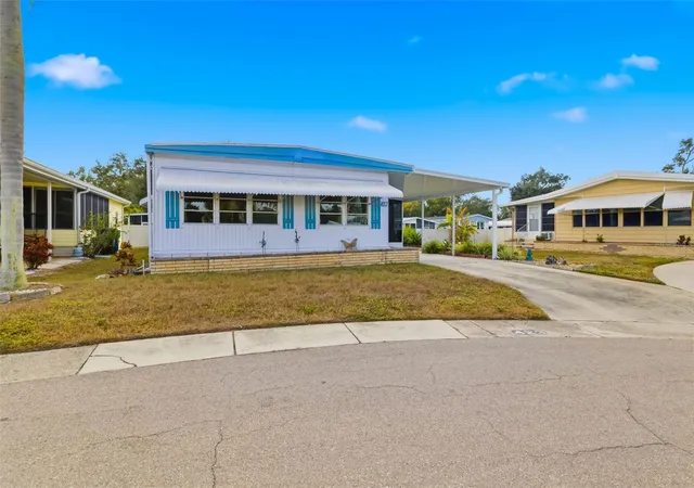 Homes for sale in Palmetto, FL | 5619 Bayshore Road, Palmetto, FL 34221 | Houzeo