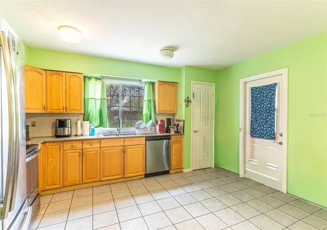 Photo 2 of Single family home for sale at 5103 Greenbrook Ln, Lakeland, FL 33811 | MLS# L4958417 | Listing updated on 2026-10-17