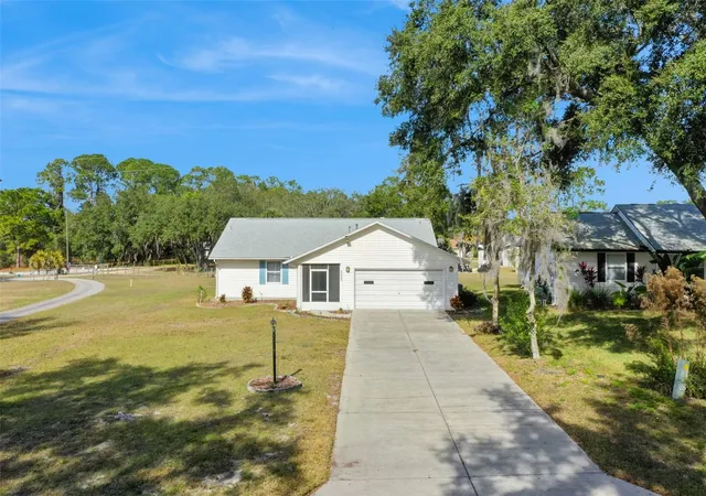 2nd image of 1409 New Abbey Ave, Leesburg, FL 34788 | MLS# S5141380
