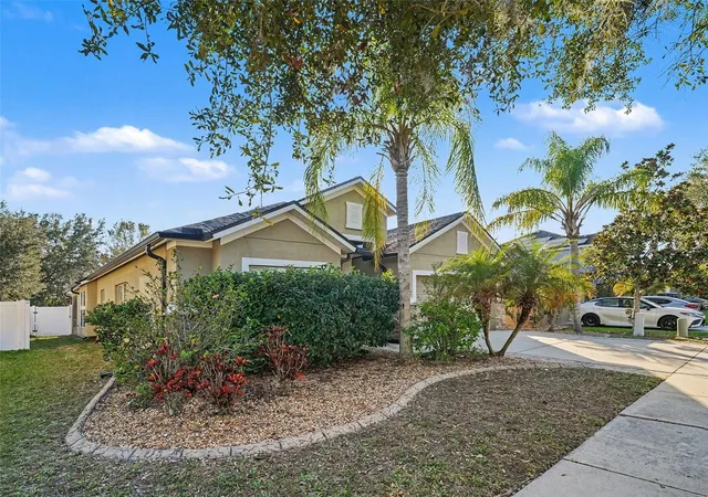 Homes for sale in Riverview, FL | 11409 Flora Springs Dr, Riverview, FL 33579 | MLS# O6372536