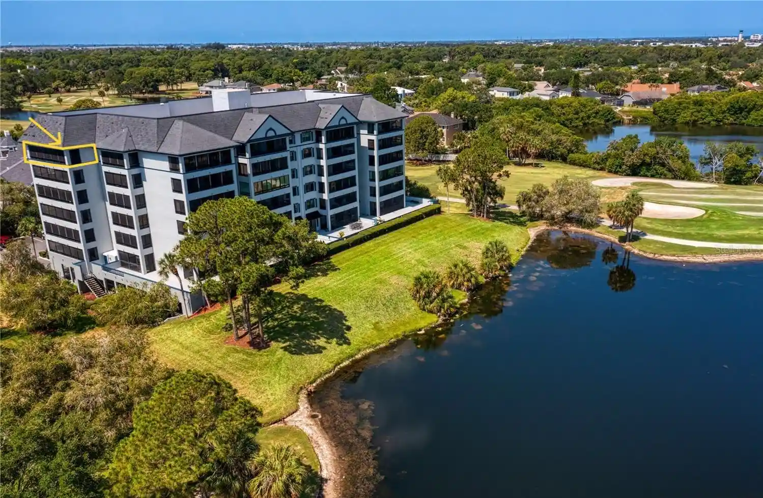 Listing Photo 2 - Condo for sale in 14810 Rue De Bayonne located at 14810 Rue De Bayonne, Clearwater, FL 33762 - Unit #7G