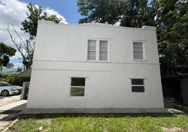 Photo 3 of Multi family home for sale at 514 Ave C Ne, Winter Haven, FL 33881 | MLS# L4958429 | Listing updated on 2026-09-07