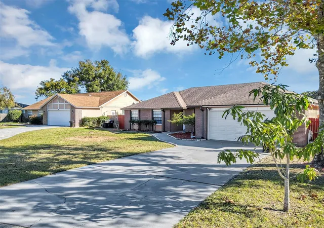 Photo 4 of Single family home for sale at 6701 Merlin Ct, Orlando, FL 32810 | MLS# S5141405 | Listing updated on 2026-01-10