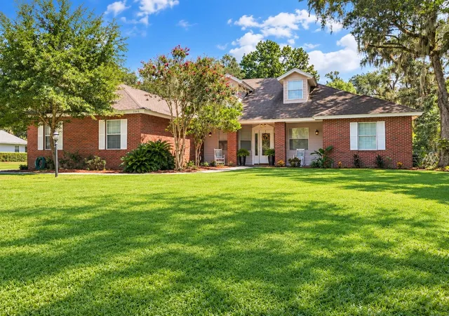 Photo 1 of Single family home for sale at 1345 Longoak Dr N, Lakeland, FL 33811 | MLS# L4958435 | Listing updated on 2026-10-02
