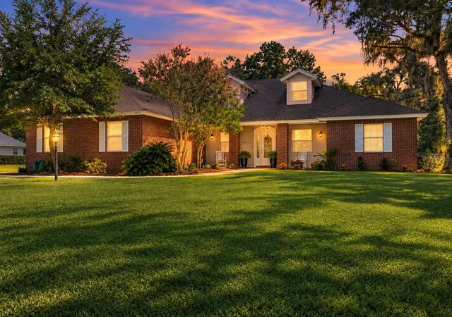 Photo 2 of Single family home for sale at 1345 Longoak Dr N, Lakeland, FL 33811 | MLS# L4958435 | Listing updated on 2026-10-02