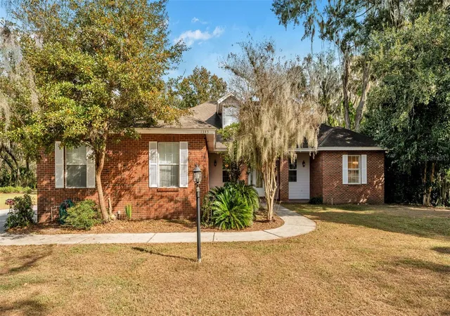 4th image of 1345 Longoak Dr Dr N, Lakeland, FL 33811 | MLS# L4958435