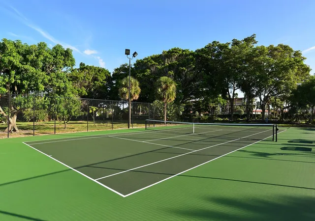 2nd image of 4835 Gulf Of Mexico Dr, Longboat Key, FL 34228