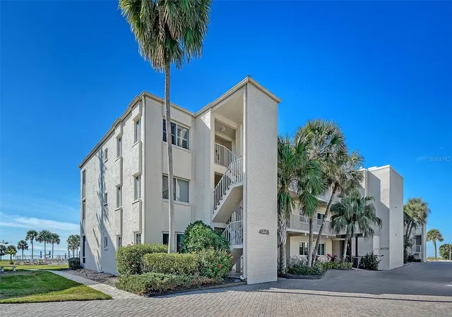 Photo 3 of Condo for sale at 4835 Gulf Of Mexico Dr #106, Longboat Key, FL 34228 | MLS# A4677656 | Listing updated on 2026-09-20
