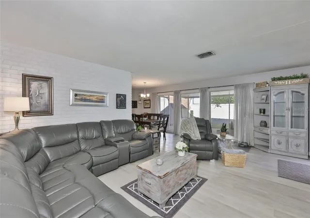 3rd image of 13931 Dominica Dr, Seminole, FL 33776 | MLS# TB8463047