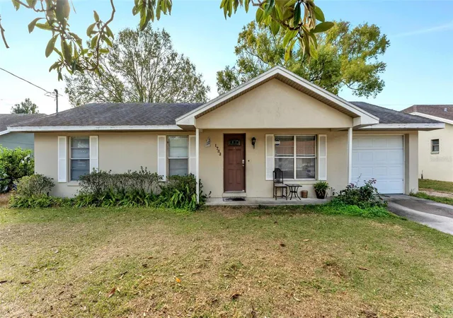 Photo 2 of Single family home for sale at 1733 Sandalwood Cir Sw, Winter Haven, FL 33880 | MLS# L4958444 | Listing updated on 2026-06-24