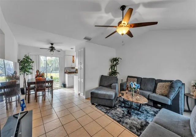 Photo 3 of Single family home for sale at 1733 Sandalwood Cir Sw, Winter Haven, FL 33880 | MLS# L4958444 | Listing updated on 2026-06-24