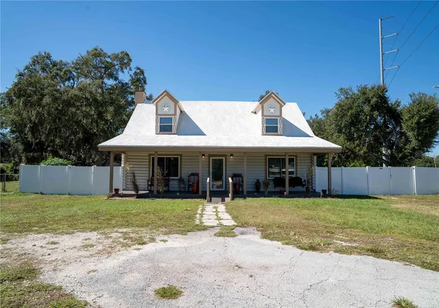 4th image of 4599 Reynosa Dr Sw, Winter Haven, FL 33880 | MLS# S5141435