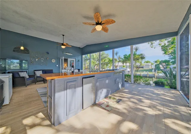 5th image of 6811 Georgia Ave, Bradenton, FL 34207 | MLS# A4677733