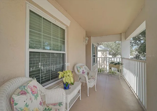 Listing Photo 4 - Condo for sale in building located at 4219 Caddie Dr E, BRADENTON, FL 34203 - Unit #204