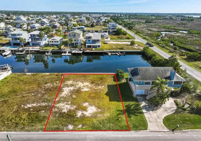 Homes for sale in Hernando Beach, FL | 4104 Camelia Dr, Hernando Beach, FL 34607 | MLS# W7881993