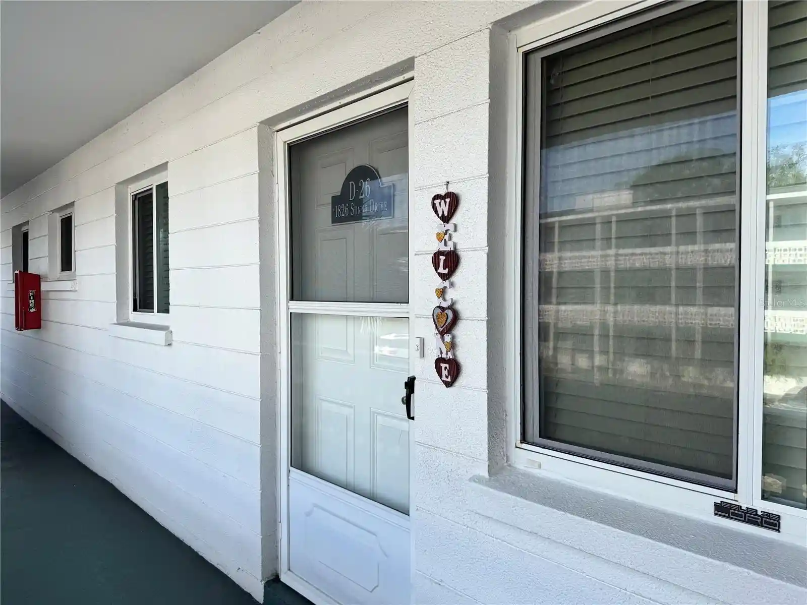 Listing Photo 2 - Condo for sale in 1826 Sunny Dr located at 1826 Sunny Dr, BRADENTON, FL 34207 - Unit #D26