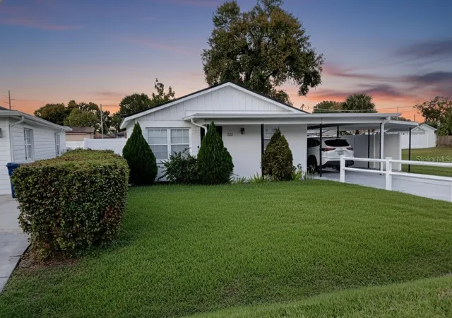 Homes for sale in Tampa, FL | 3321 W Palmetto St, Tampa, FL 33607 | MLS# TB8463372