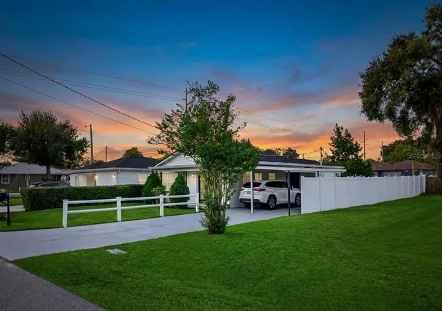 Homes for sale in Tampa, FL | 3321 W Palmetto St, Tampa, FL 33607 | MLS# TB8463372