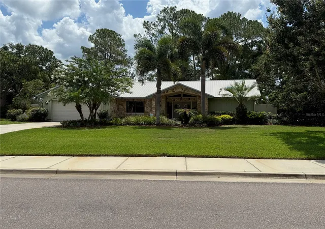 3rd image of 2215 Toniwood Ln, Palm Harbor, FL 34685 | MLS# TB8463385