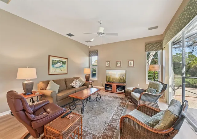 Photo 4 of Single family home for sale at 514 Summerfield Way, Venice, FL 34292 | MLS# A4677836 | Listing updated on 2026-09-12