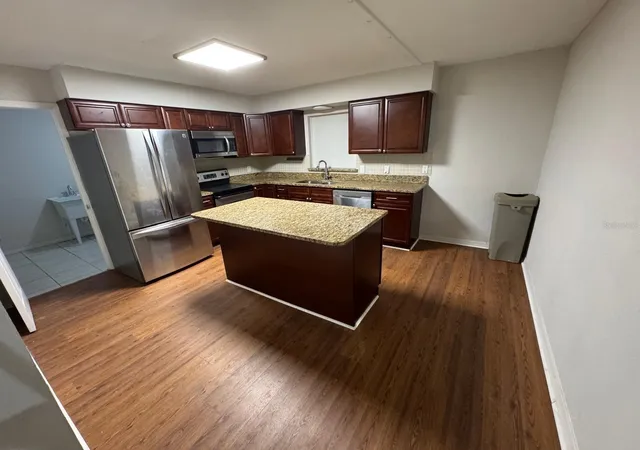 4th image of 2211 Sunny View Dr, Oviedo, FL 32765 | MLS# O6372911