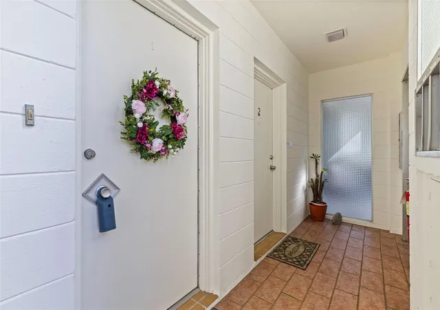 Photo 3 of Condo for sale at 1036 N Shore Dr Ne #1, Saint Petersburg, FL 33701 | MLS# TB8463460 | Listing updated on 2026-09-20