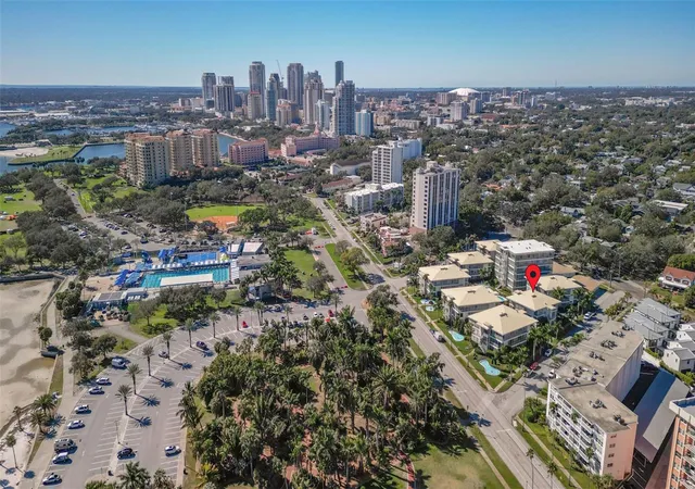 Homes for sale in St Petersburg, FL | 1036 North Shore Dr Ne #1, St Petersburg, FL 33701 | MLS# TB8463460