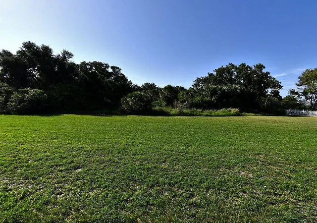 4th image of 2099 Tamiami Trl N, Nokomis, FL 34275 | MLS# A4677875