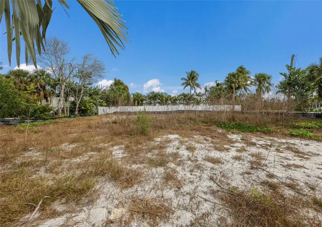 4th image of 6500 Gulfside Rd, Longboat Key, FL 34228 | MLS# A4677893