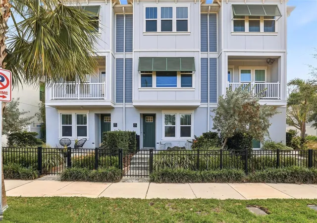 2nd image of 2510 W Cleveland St #2, Tampa, FL 33609 | MLS# TB8463574