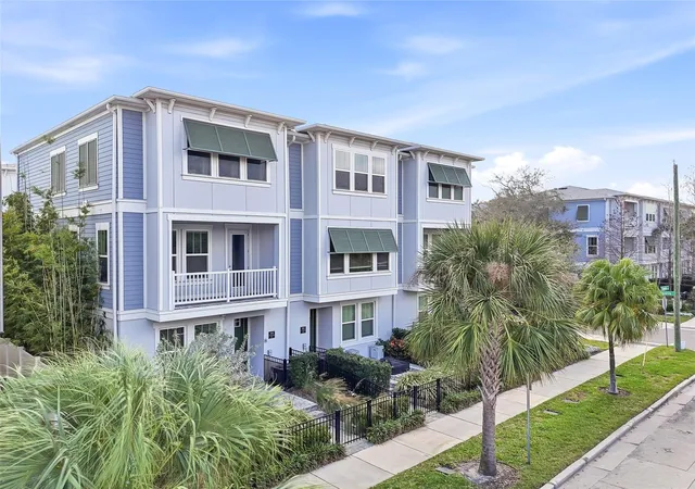 3rd image of 2510 W Cleveland St #2, Tampa, FL 33609 | MLS# TB8463574