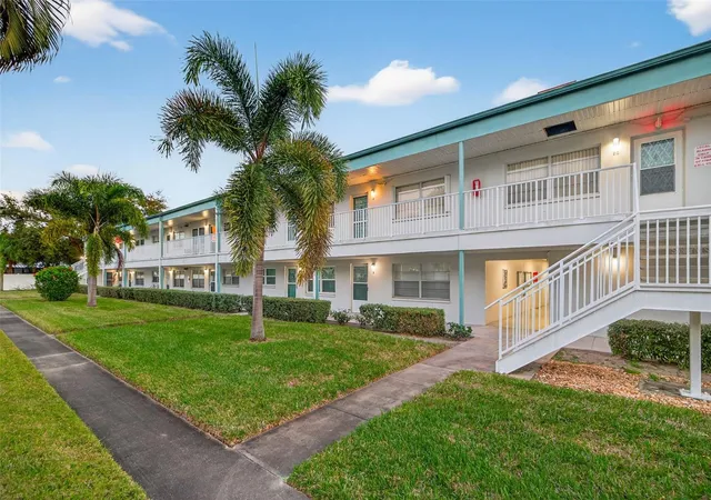 Photo 1 of Condo for sale at 5267 81st Street N #18, Saint Petersburg, FL 33709 | MLS# TB8463601 | Listing updated on 2026-09-14