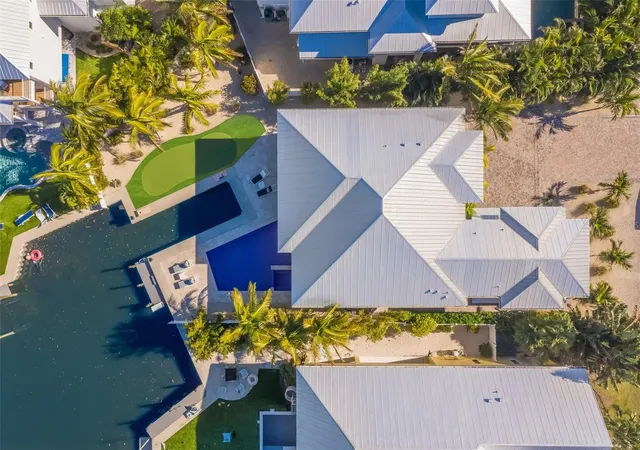 4th image of 50 N Shore Dr, Anna Maria, FL 34216 | MLS# A4677955