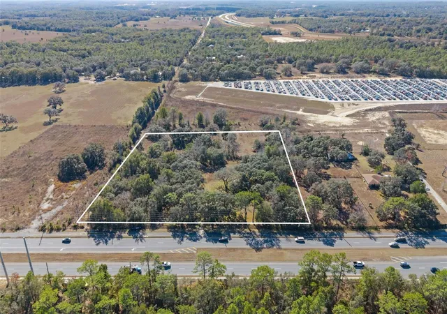 Photo 3 of Sale Pending at 4290 W Norvell Bryant Hwy, Crystal River, FL 34429 | MLS# OM716485 | Listing updated on 2026-08-07