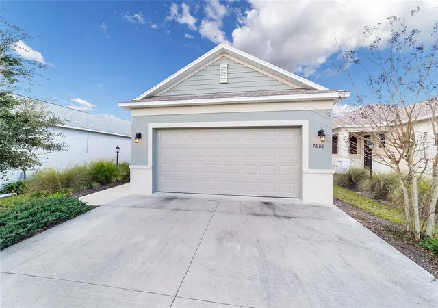 Photo 3 of Single family home for sale at 7881 SW 89th Circle, Ocala, FL | MLS# OM716500 | Listing updated on 2026-08-14