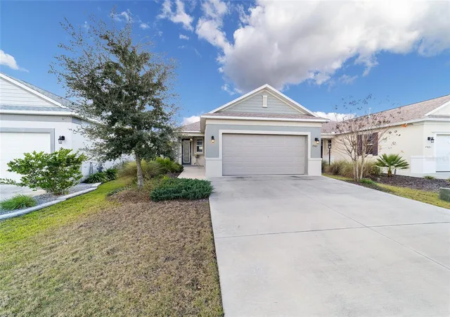 Photo 4 of Single family home for sale at 7881 SW 89th Circle, Ocala, FL | MLS# OM716500 | Listing updated on 2026-08-14