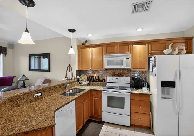 5th image of 4263 Liron Ave #101, Fort Myers, FL 33916 | MLS# TB8463789