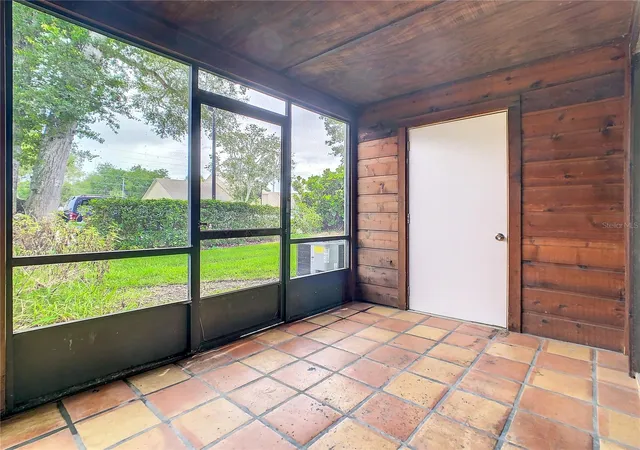 Listing Photo 2 - Condo for sale in building located at 232 N Ridgewood Ave, EDGEWATER, FL 32132 - Unit #G41
