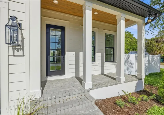 Homes for sale in Tampa, FL | 2936 W Rogers Ave, Tampa, FL 33611 | MLS# TB8463818