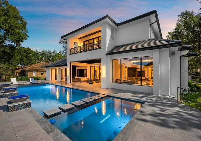 4th image of 5074 Isleworth Country Club Dr, Windermere, FL 34786 | MLS# O6373191