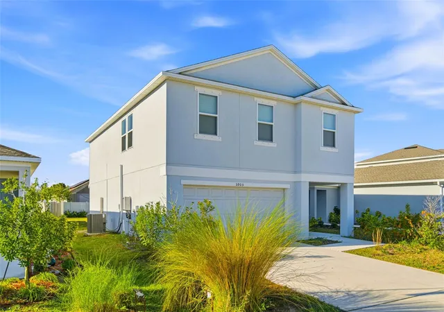 Photo 3 of Single family home for sale at 5905 Laurelcrest Glen, Palmetto, FL 34221 | MLS# TB8463891 | Listing updated on 2026-09-23