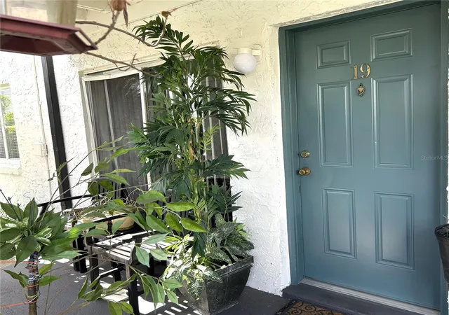 2nd image of 4115 S Semoran Blvd #19, Orlando, FL 32822 | MLS# O6373260