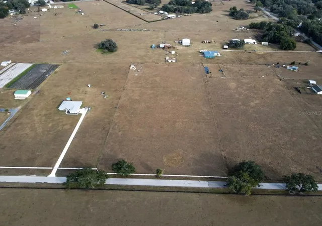 4th image of 191 Cr 482n, Lake Panasoffkee, FL 33538 | MLS# TB8463963