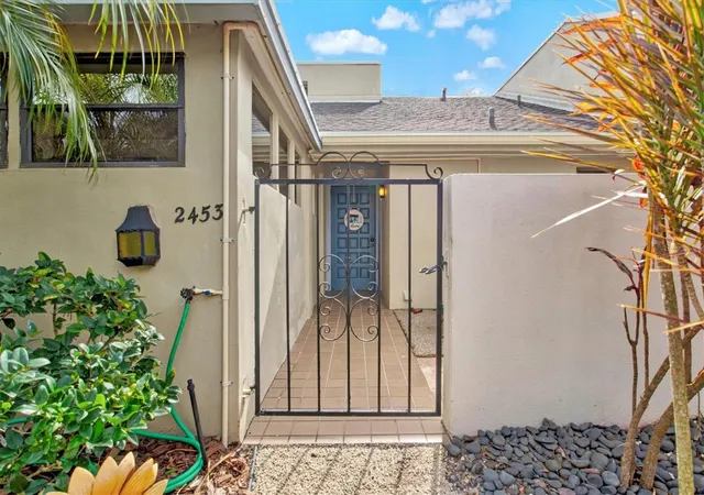 Photo 2 of Single family home for sale at 2453 Crispin Ct #F4, Sarasota, FL 34235 | MLS# A4678095 | Listing updated on 2026-07-14